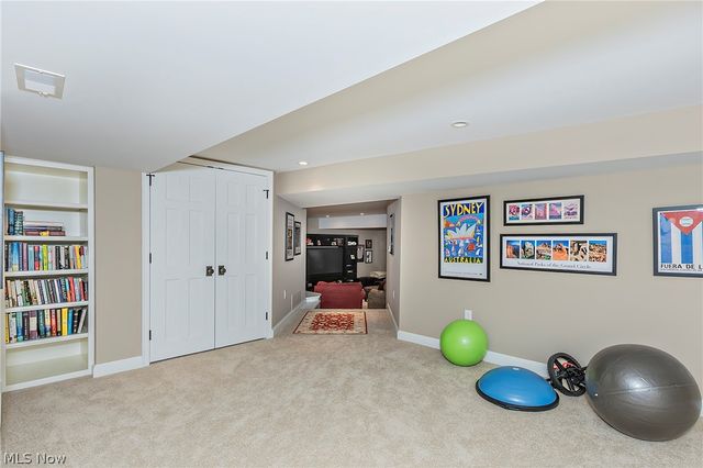 449 N Main Street, Chagrin Falls, OH 44022