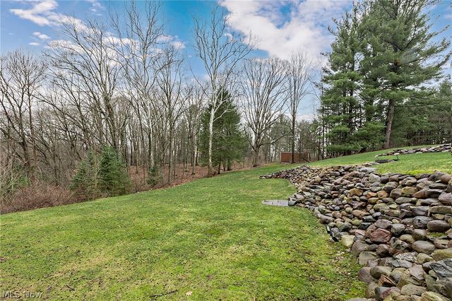 449 N Main Street, Chagrin Falls, OH 44022