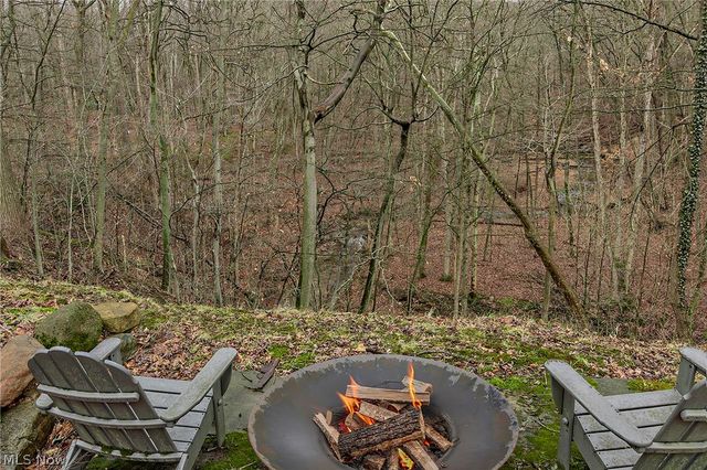 449 N Main Street, Chagrin Falls, OH 44022