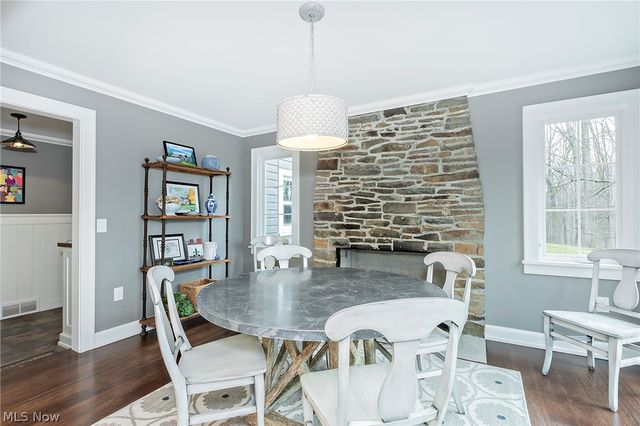 449 N Main Street, Chagrin Falls, OH 44022