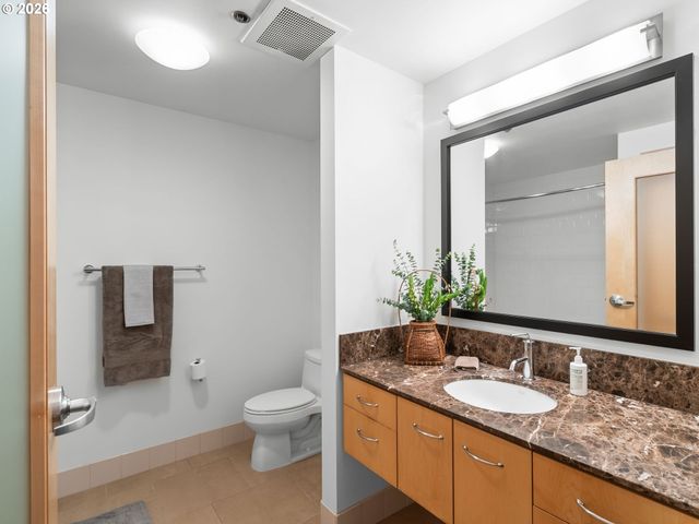 1221 Sw 10TH Ave 316, Portland, OR 97205
