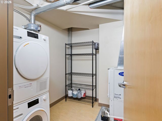 1221 Sw 10TH Ave 316, Portland, OR 97205