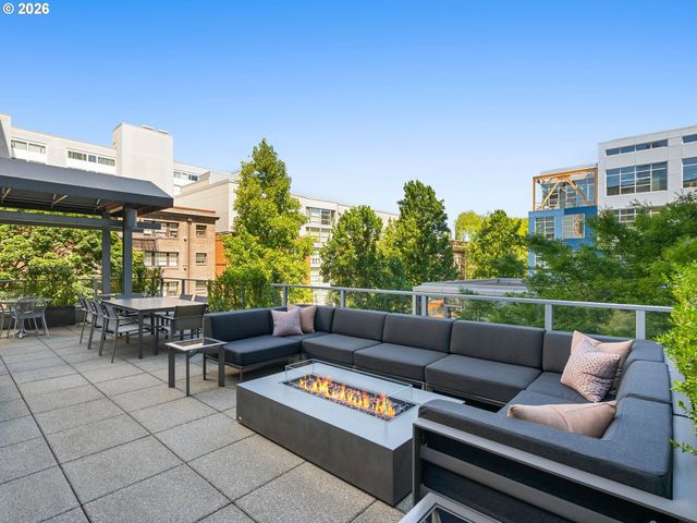 1221 Sw 10TH Ave 316, Portland, OR 97205