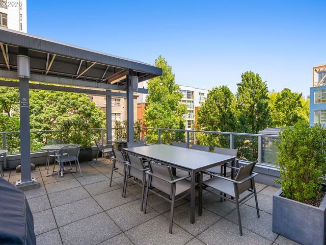 1221 Sw 10TH Ave 316, Portland, OR 97205