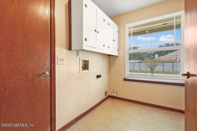 10061 LIGHTNER Lane, Jacksonville, FL 32257