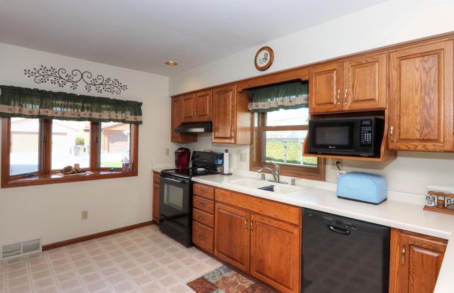 1124 Main AVENUE, Sheboygan, WI 53083