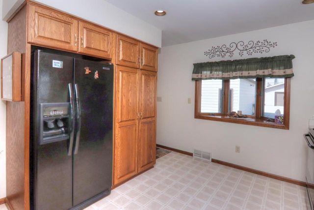 1124 Main AVENUE, Sheboygan, WI 53083