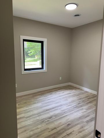 20160 Parkway Avenue, Park Twp, MI 49093