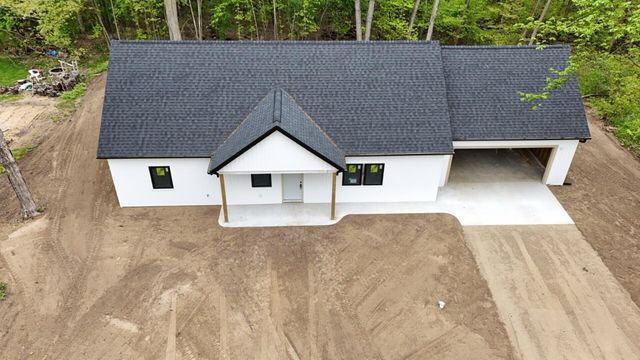 20160 Parkway Avenue, Park Twp, MI 49093