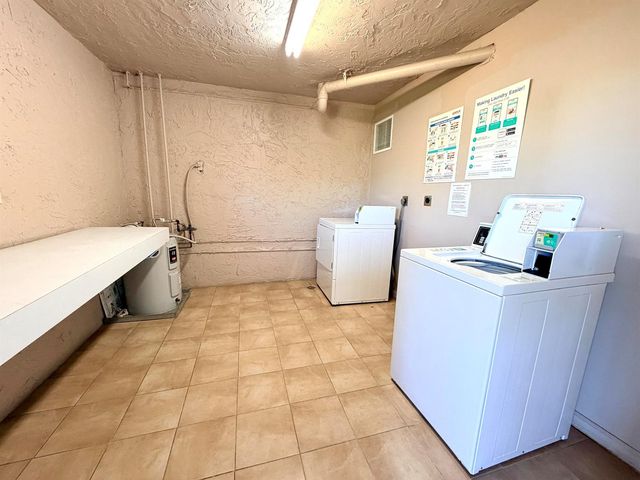 1100 NW 87TH Avenue 406, Coral Springs, FL 33071