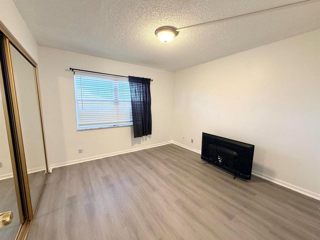 1100 NW 87TH Avenue 406, Coral Springs, FL 33071