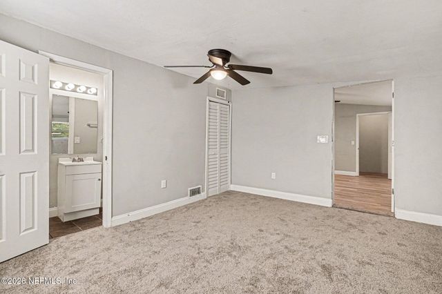 4721 PORTSMOUTH Avenue, Jacksonville, FL 32208