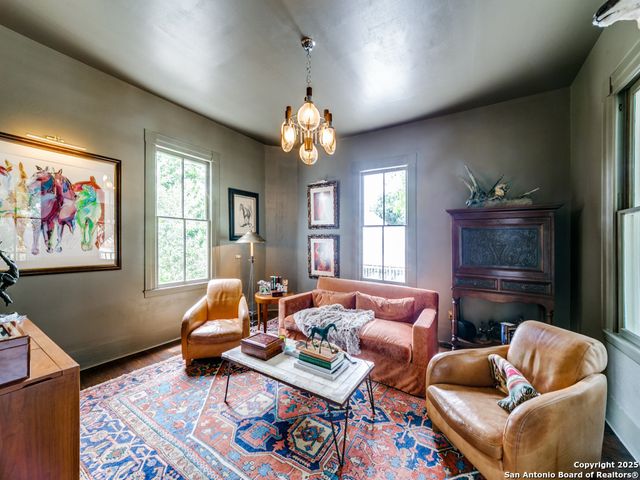 129 Wickes, San Antonio, TX 78210