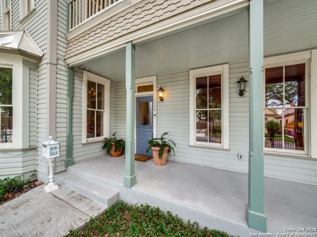129 Wickes, San Antonio, TX 78210