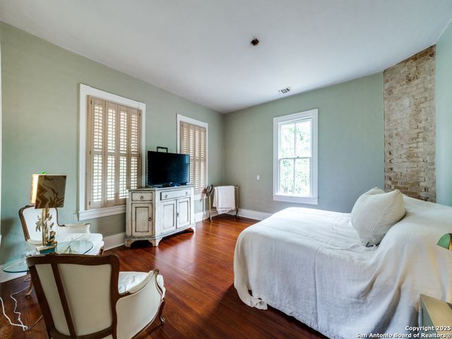129 Wickes, San Antonio, TX 78210