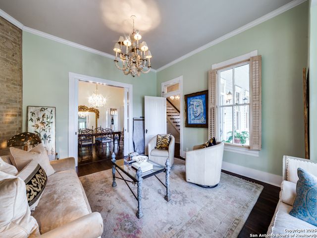 129 Wickes, San Antonio, TX 78210