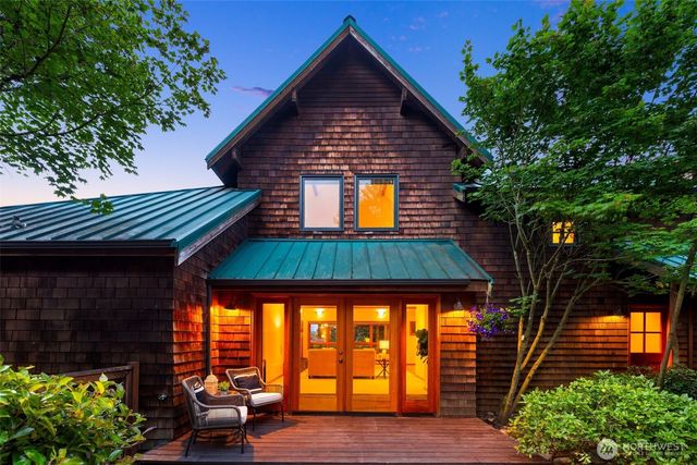 7321 152nd Avenue NE, Redmond, WA 98052