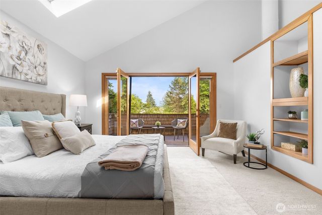 7321 152nd Avenue NE, Redmond, WA 98052