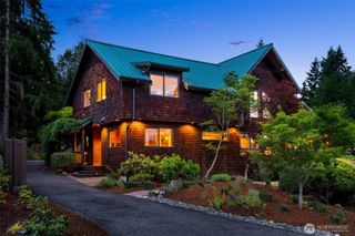 7321 152nd Avenue NE, Redmond, WA 98052
