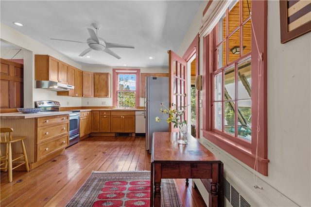 66 Power Street, Portsmouth, RI 02871