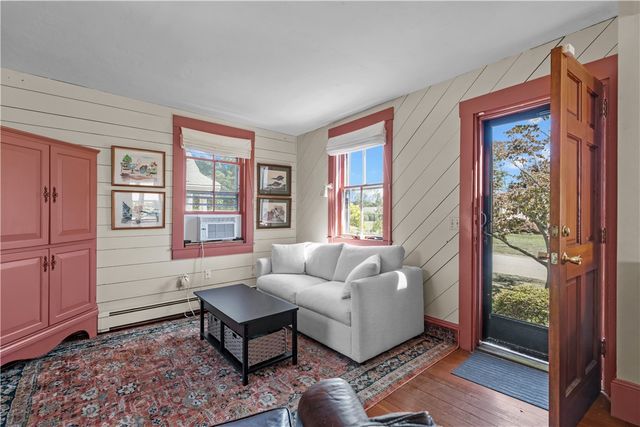 66 Power Street, Portsmouth, RI 02871