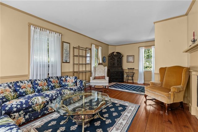 66 Power Street, Portsmouth, RI 02871