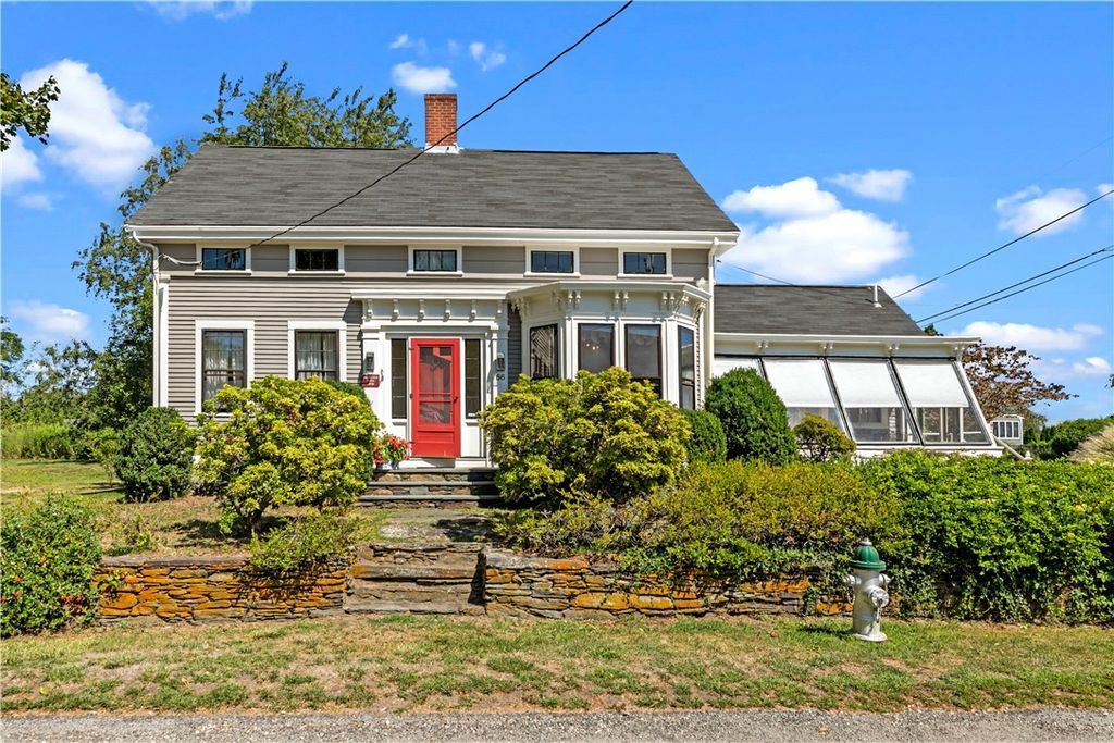 66 Power Street, Portsmouth, RI 02871