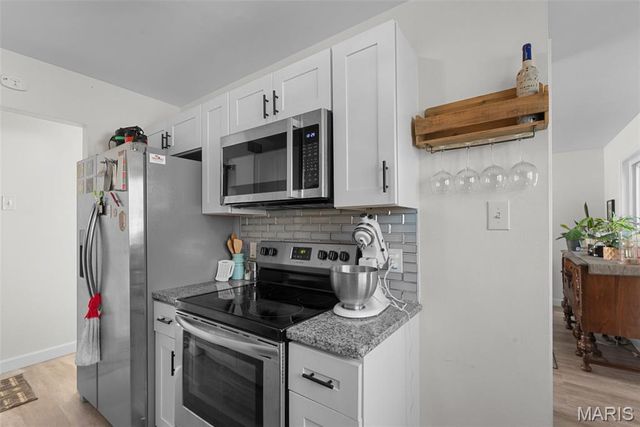 6301 Ashbury Drive, St Louis, MO 63123