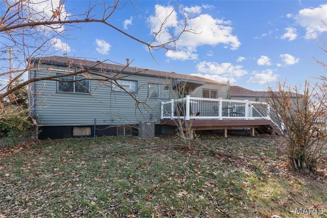 6301 Ashbury Drive, St Louis, MO 63123