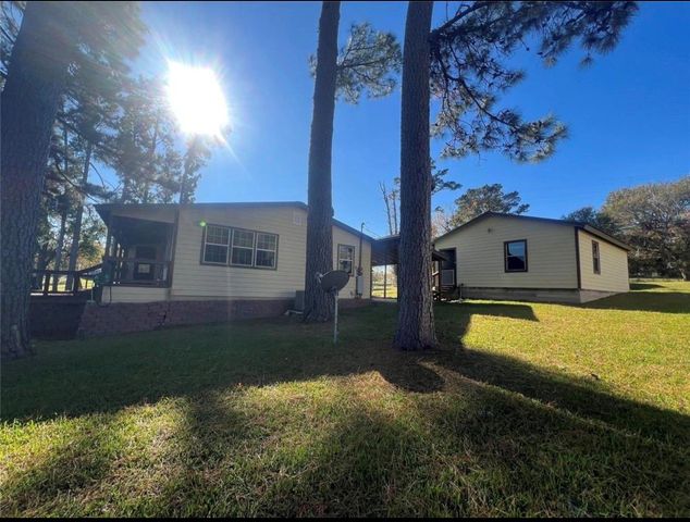 2 Lee Drive, Huntsville, TX 77320