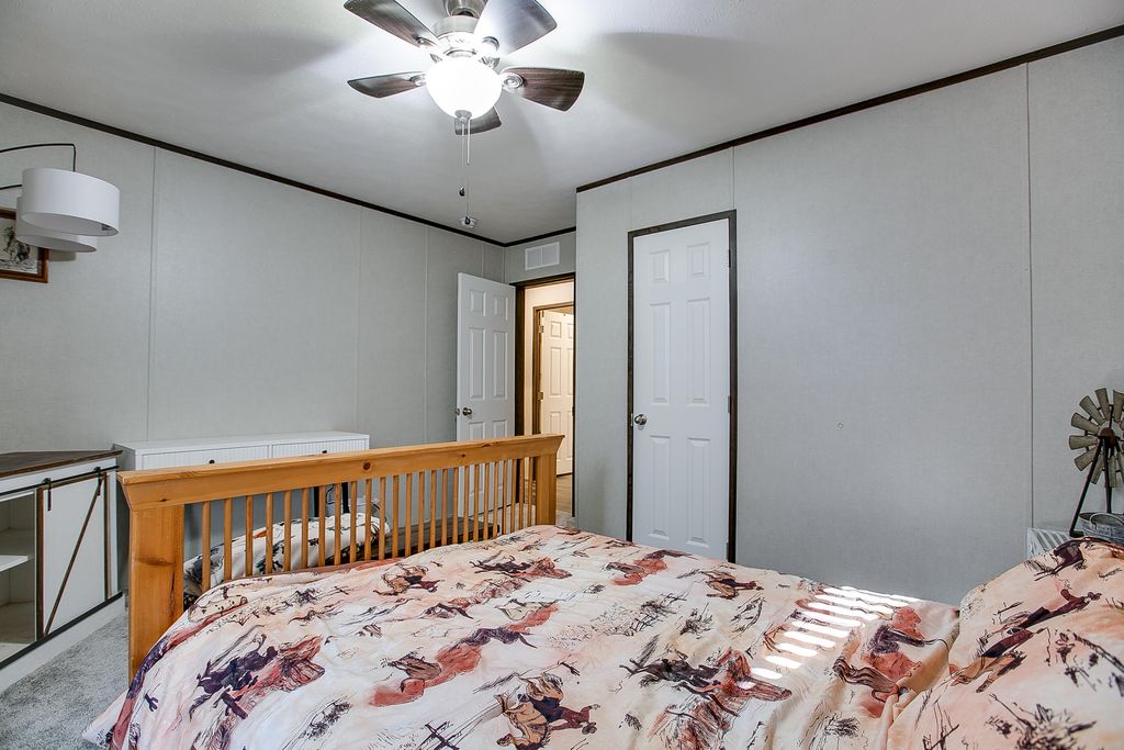 Image 22 of property listing at 11524 N Walnut Grove Road, San Angelo, TX 76901