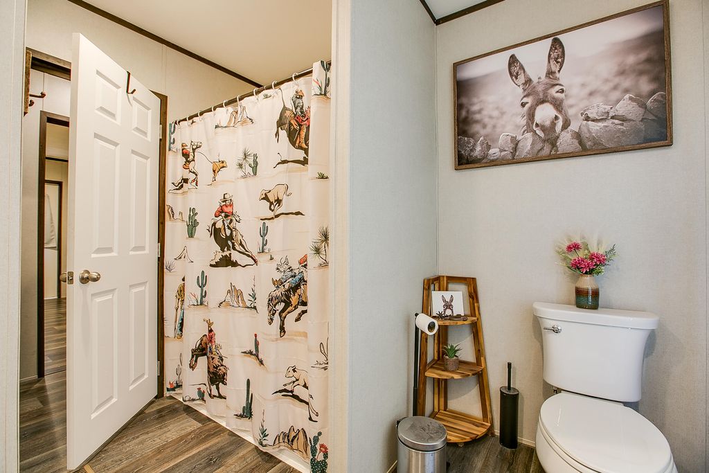 Image 24 of property listing at 11524 N Walnut Grove Road, San Angelo, TX 76901