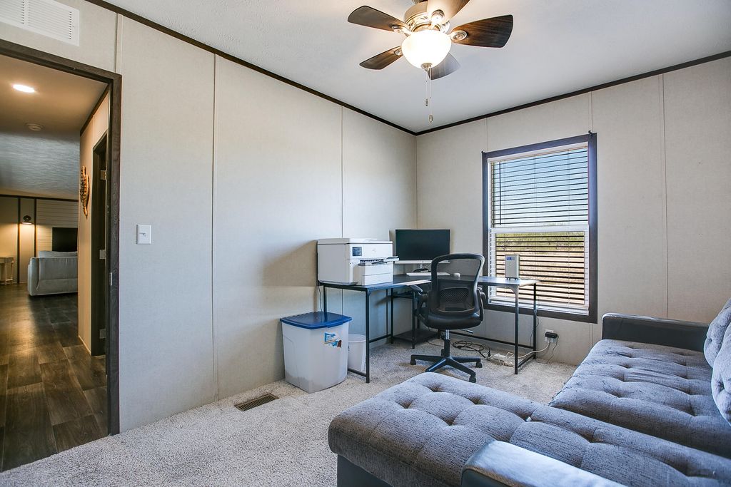 Image 26 of property listing at 11524 N Walnut Grove Road, San Angelo, TX 76901