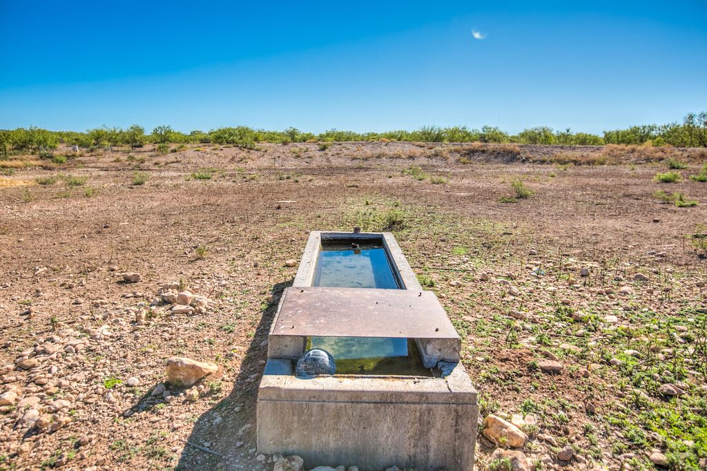 Image 40 of property listing at 11524 N Walnut Grove Road, San Angelo, TX 76901