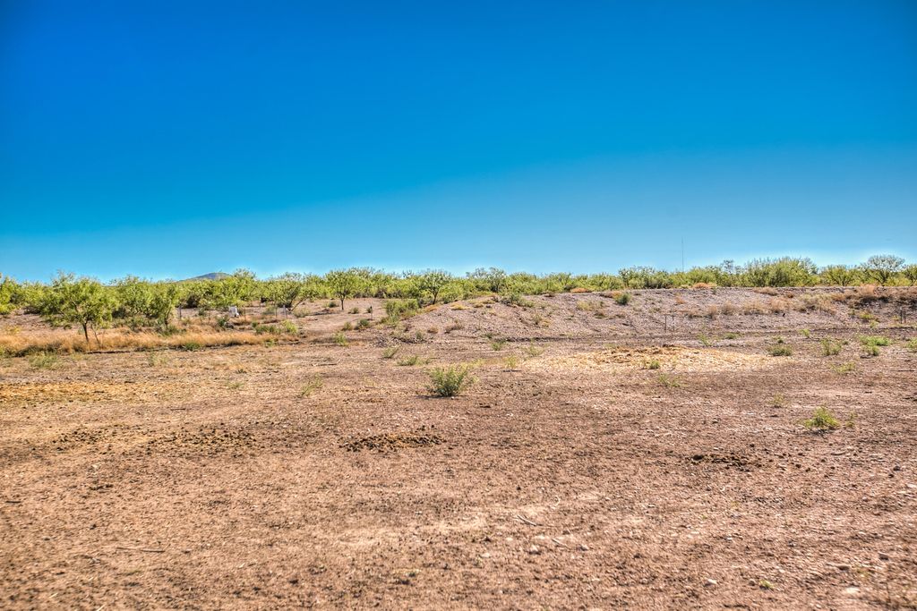 Image 42 of property listing at 11524 N Walnut Grove Road, San Angelo, TX 76901