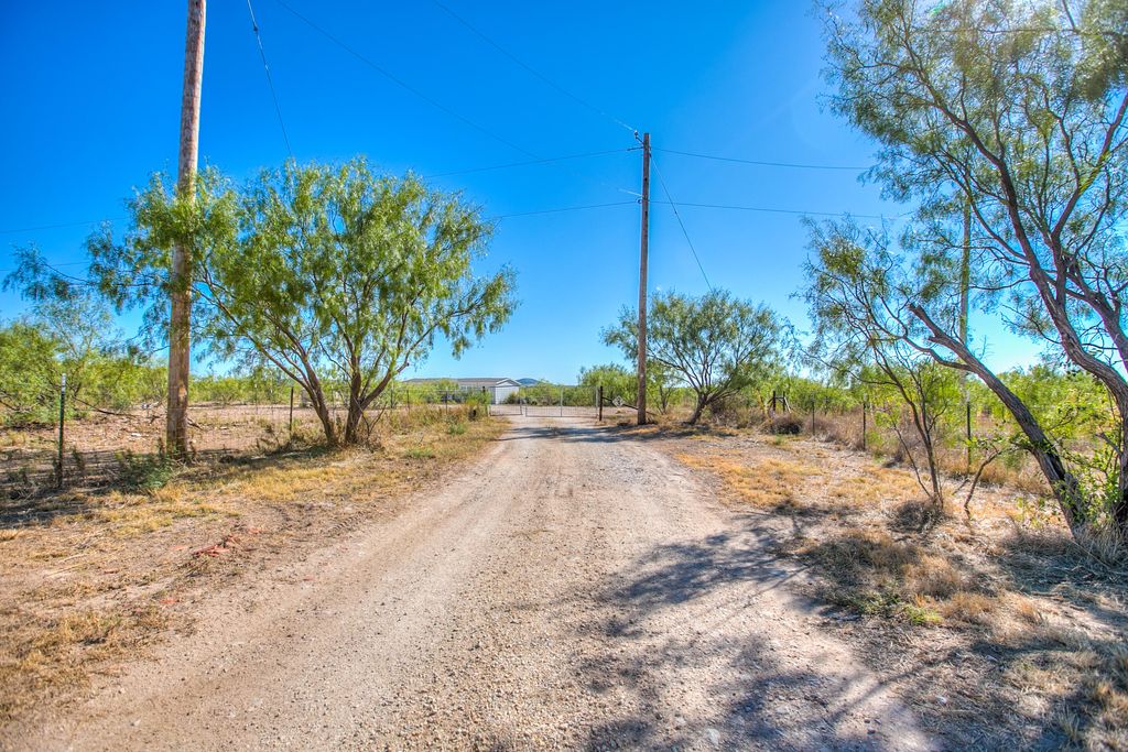 Image 48 of property listing at 11524 N Walnut Grove Road, San Angelo, TX 76901