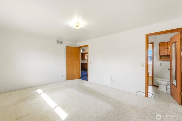 334 Wells Avenue N, Renton, WA 98056