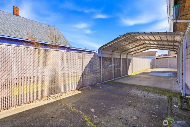 334 Wells Avenue N, Renton, WA 98056