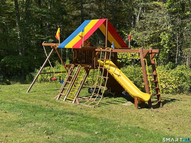 6 Katrina Circle, Bethel, CT 06801