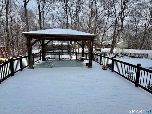 6 Katrina Circle, Bethel, CT 06801