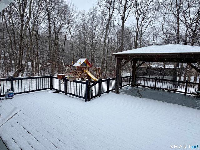 6 Katrina Circle, Bethel, CT 06801