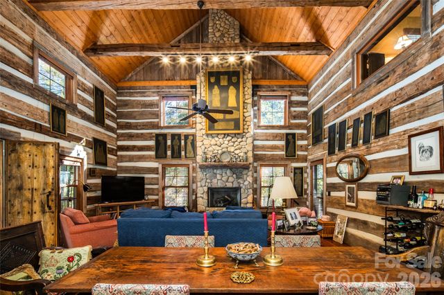 69 Dogwood Branch Road, Zirconia, NC 28790