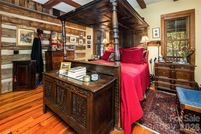 69 Dogwood Branch Road, Zirconia, NC 28790