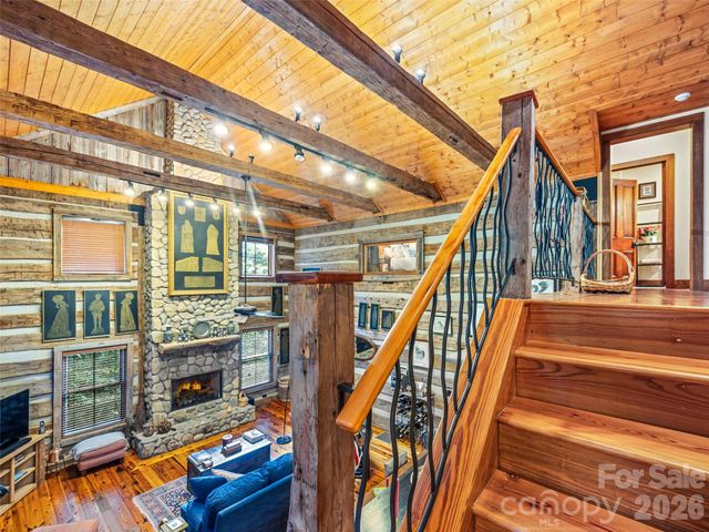 69 Dogwood Branch Road, Zirconia, NC 28790