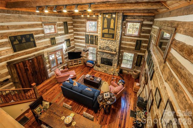 69 Dogwood Branch Road, Zirconia, NC 28790