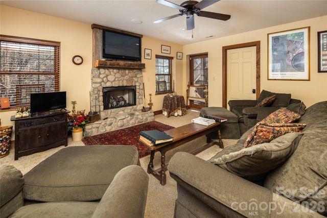 69 Dogwood Branch Road, Zirconia, NC 28790