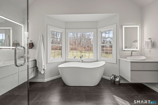 43 Regan Road, Ridgefield, CT 06877