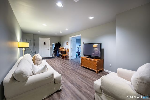 43 Regan Road, Ridgefield, CT 06877