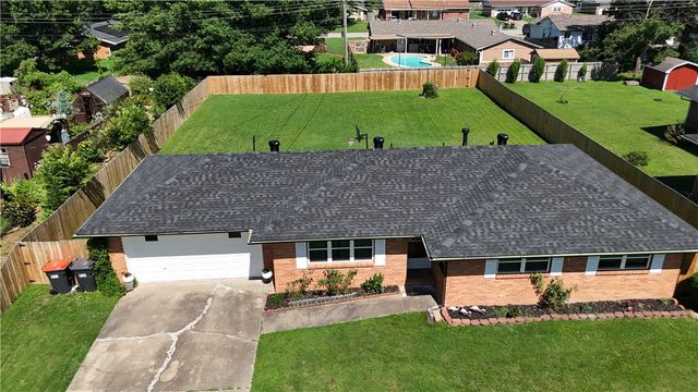 501 Janet Street, Springdale, AR 72762