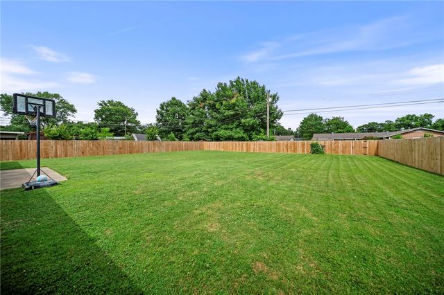 501 Janet Street, Springdale, AR 72762